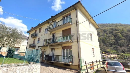 Foto Appartamento a Valdagno San Quirico di 95 m² con 5 locali in vendita