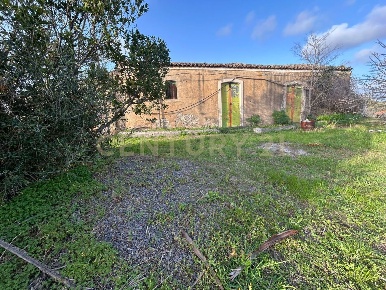 Foto Terreno agricolo in Via Giovanni Verga 1/A, Misterbianco di 2 m²
