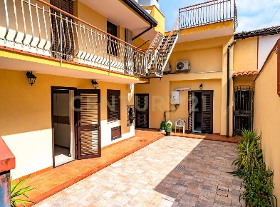 Foto Casa indipendente in Via Stella 15, Catania Ballo - Cibele di 250 m²