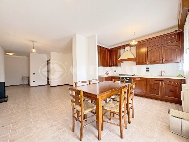 Foto Appartamento in Via Croce Rossa 40, Portogruaro Centro di 114 m²