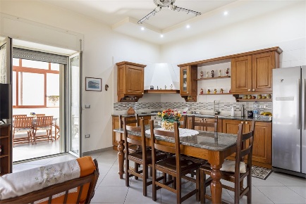 Foto Appartamento in via ugo foscolo, Mugnano di Napoli Centro di 85 m²