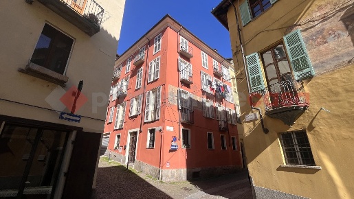 Foto Appartamento in Via archibugieri 9, Pinerolo Centro Storico di 111 m²