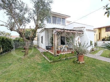 Foto Villa singola in Via Ferrari 12, Anzio Villaggio Giornalisti - Poggio
