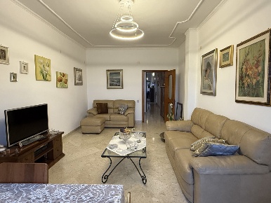 Foto Appartamento in Via Cesare Battisti 210, Taranto Tre Carrare di 158 m²