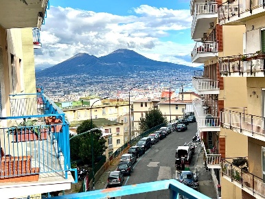 Foto Appartamento in RAFFAELLO, Napoli Vomero di 220 m² con 7 locali