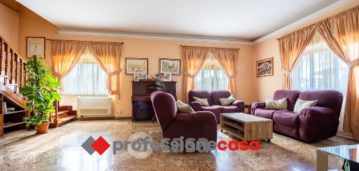 Foto Casa indipendente in Mar dei Coralli, Pomezia Torvaianica Alta