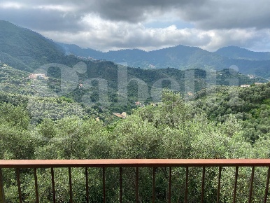 Foto Casa indipendente in Via montale 4, Levanto Centro di 260 m²