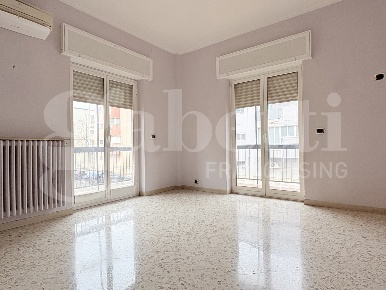 Foto Appartamento in Via PITAGORA 4, Bari Japigia di 130 m² con 4 locali