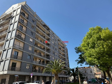 Foto Appartamento in Via Pasquale Fuiani 17, Foggia di 133 m² con 4 locali