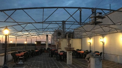 Foto Ristorante in Via Palmiro Togliatti 124, Torre Santa Susanna di 250 m²