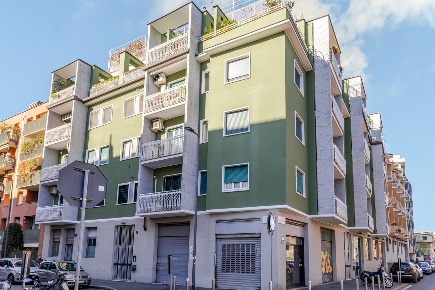 Foto Appartamento in Via Ebro 2, Milano Ripamonti di 90 m² con 3 locali