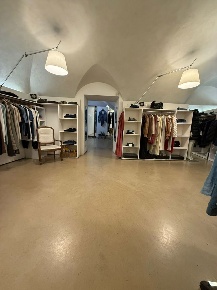 Foto Attività commerciale in Via Sant'Ambrogio 2, Varazze Centro di 144 m²