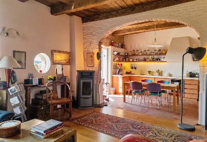 Foto Villa unifamiliare a Bossolasco con 17 locali in vendita