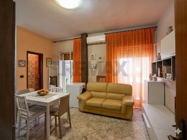 Foto Appartamento in Via Camillo Rosalba 44, Bari Poggiofranco di 154 m²
