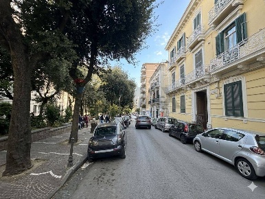 Foto Appartamento in Viale Campi Flegrei 55, Napoli Bagnoli di 98 m²