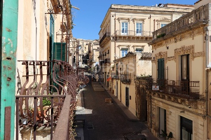 Foto Appartamento in Corso Vittorio Emanuele 64, Noto Centro di 116 m²