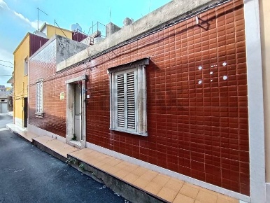 Foto Casa indipendente in via Salvatore Magnano 15, Siracusa di 84 m²