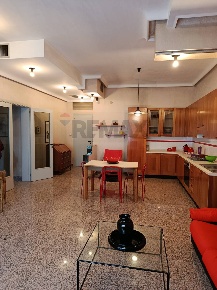 Foto Casa indipendente a Comiso Centro di 380 m² con 12 locali in vendita