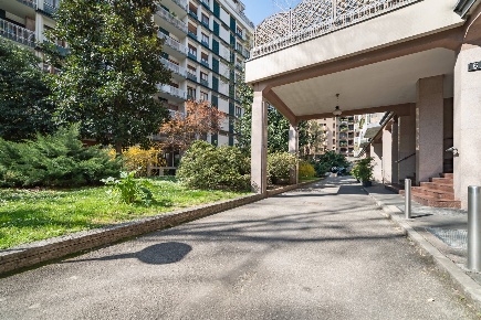 Foto Appartamento in Via Giuseppe Frua 6/A, Milano Frua di 188 m²