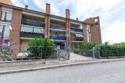 Foto Appartamento in Via Milano 15, Fiano Romano di 149 m² con 5 locali