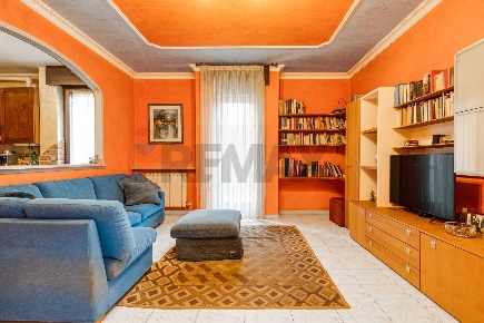 Foto Appartamento in VIA MONTELLO 4, Gallarate Ronchi di 104 m² in vendita