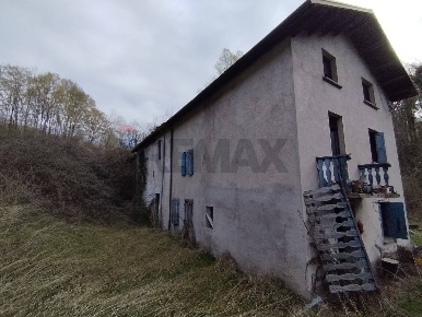 Foto Casa indipendente in Via Orzes 29, Belluno Orzes di 300 m² in vendita