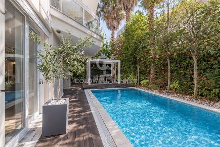 Foto Appartamento in Viale Cavour 25, Riccione Paese di 190 m² con 3 locali