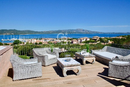 Foto Villa unifamiliare in Via Orsa Maggiore, Olbia Porto Rotondo di 200 m²