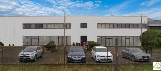 Foto Negozio in STRADA PROVINCIALE RIVOLTANA, Liscate Pobbiano di 460 m²