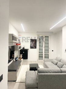 Foto Appartamento a Voghera Centro Storico di 102 m² con 3 locali