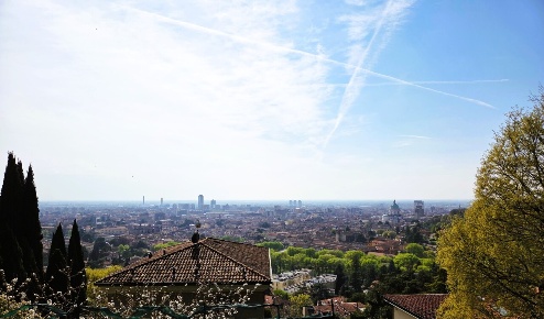 Foto Appartamento in Via Panoramica, Brescia Panoramica di 382 m²