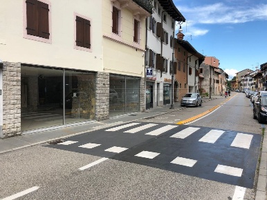 Foto Locale commerciale in VIA ANTON LAZZARO MORO 12, Udine di 412 m²