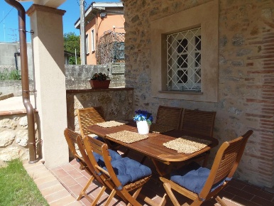 Foto Villa a schiera a Camaiore di 120 m² con 4 locali in affitto