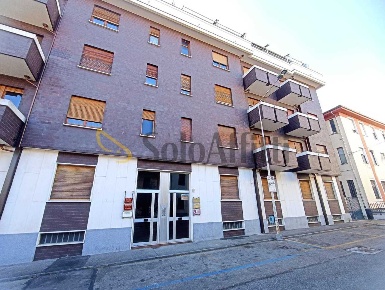 Foto Ufficio in Via C. Battisti 12/A, Orbassano Centro di 45 m² in affitto