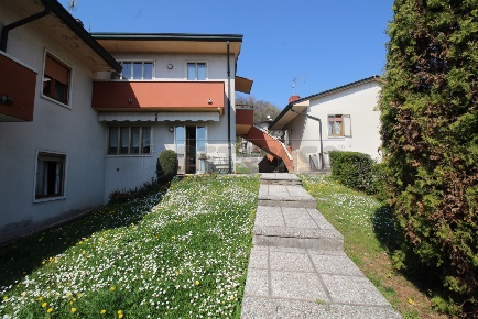 Foto Appartamento in Via Zin 6, Montebello Vicentino Centro di 131 m²