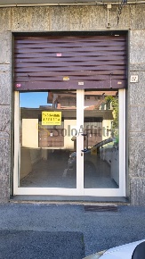 Foto Locale commerciale in Via dei Mulini 37, Orbassano Centro di 60 m²
