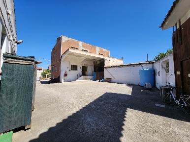 Foto Casa indipendente a San Sperate di 450 m² in vendita