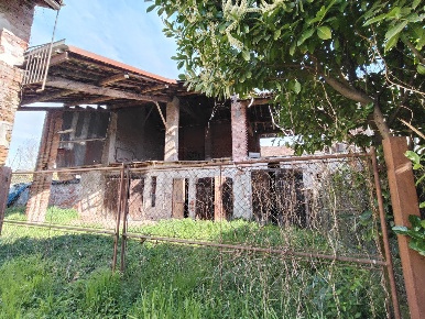 Foto Appartamento in centro, Pieve Porto Morone Centro di 190 m² in vendita