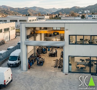 Foto Capannone industriale a Carrara in vendita