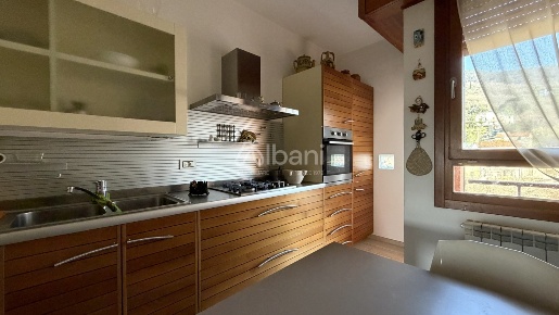 Foto Appartamento a Aulla Centro di 100 m² con 5 locali in vendita