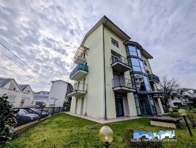 Foto Appartamento in Via Beneficio Santa Lucia, Ivrea di 75 m² con 3 locali