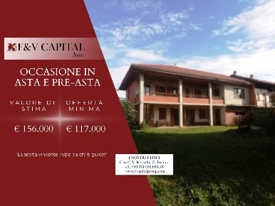 Foto Appartamento in Via Castagneri, Vauda Canavese di 287 m² con 7 locali