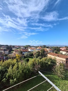 Foto Appartamento a Carrara Stadio, Sant'Antonio, Marasio di 100 m²