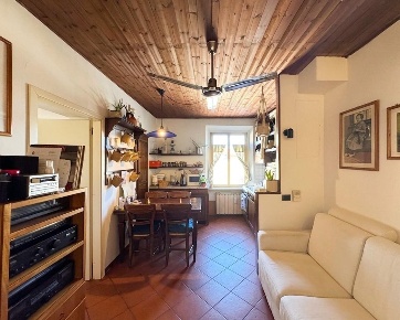 Foto Appartamento a Ponsacco Centro di 80 m² con 4 locali in vendita