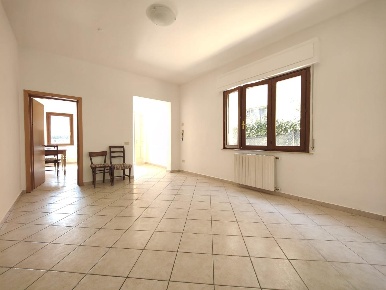 Foto Appartamento a Fucecchio Centro di 90 m² con 5 locali in vendita