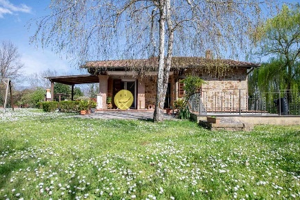 Foto Casa indipendente a Figline e Incisa Valdarno Aiaccia di 250 m²