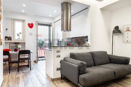 Foto Appartamento in Via Andrea Solari 26, Milano Solari di 80 m²