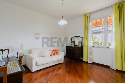 Foto Case semi ndipendenti in Via Tintoretto 14, Modugno di 335 m²