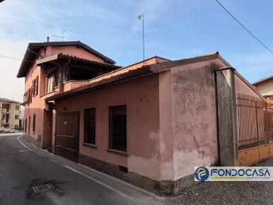 Foto Appartamento a Palosco di 78 m² con 3 locali in vendita