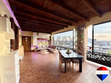 Foto Appartamento in Via Giacomo Matteotti 52, Mezzago Centro di 85 m²